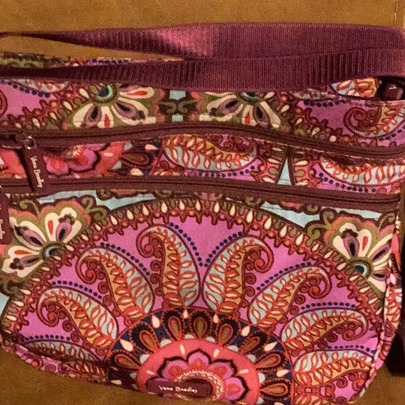 Vintage Vera Bradley Resort Medallion Pattern, Crossbody - Picture 4 of 8